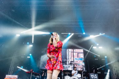 Kiel, Almanya - 25 Haziran 2019: Berlin 'den elektropop müzik grubu 