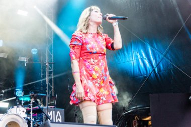 Kiel, Almanya - 25 Haziran 2019: Berlin 'den elektropop müzik grubu 