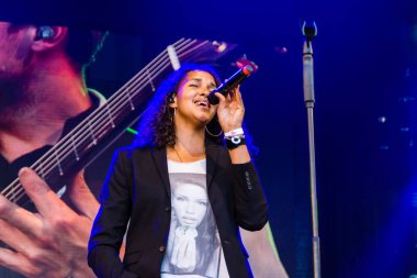 Kiel, Almanya - 22 Haziran 2019: Cassandra Steen & Band Kiel haftası boyunca Rathaus Sahnesi 'nde sahne alacak