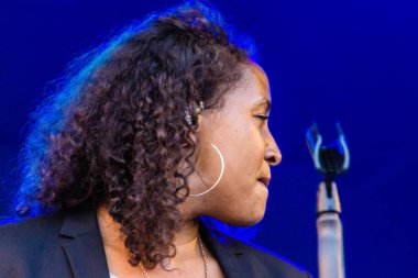 Kiel, Almanya - 22 Haziran 2019: Cassandra Steen & Band Kiel haftası boyunca Rathaus Sahnesi 'nde sahne alacak