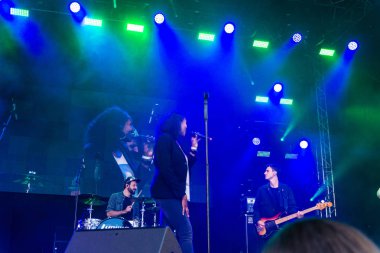 Kiel, Almanya - 22 Haziran 2019: Cassandra Steen & Band Kiel haftası boyunca Rathaus Sahnesi 'nde sahne alacak