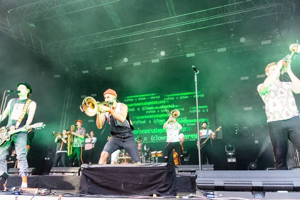 Kiel Alemania Junio 2019 Brasspop Band Querbeat Colonia Presenta Escenario — Foto de Stock