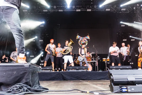 Kiel Alemania Junio 2019 Brasspop Band Querbeat Colonia Presenta Escenario — Foto de Stock