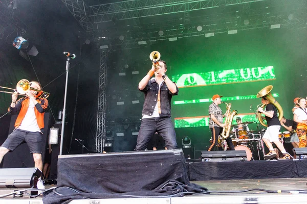 Kiel Alemania Junio 2019 Brasspop Band Querbeat Colonia Presenta Escenario — Foto de Stock