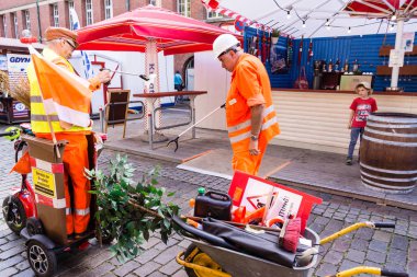 Kiel, Almanya - 27 Haziran 2019: Sokak sanatçısı 