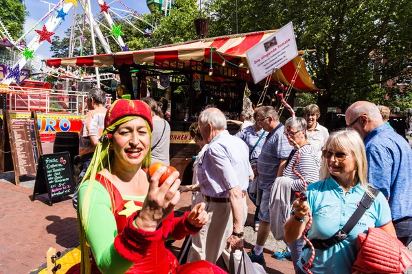 德国基尔 2019年6月27日 第125个基尔周的步行动作演唱番茄 — 图库照片