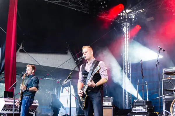 Kiel Alemania Junio 2019 Banda Elbrebellen Está Rockeando Radio Bob — Foto de Stock