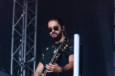 Kiel, Almanya - 28 Haziran 2019: The Band Tokio Hotel, Hrn Stage 'de sahne alıyor