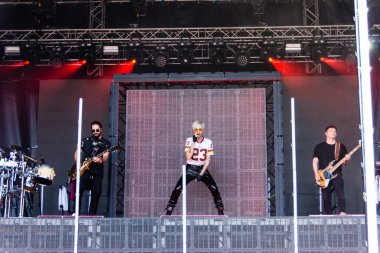 Kiel, Almanya - 28 Haziran 2019: The Band Tokio Hotel, Hrn Stage 'de sahne alıyor