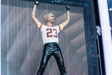 Kiel, Almanya - 28 Haziran 2019: The Band Tokio Hotel, Hrn Stage 'de sahne alıyor