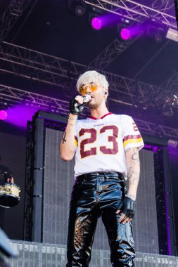 Kiel, Almanya - 28 Haziran 2019: The Band Tokio Hotel, Hrn Stage 'de sahne alıyor