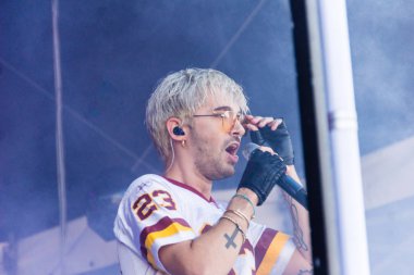 Kiel, Almanya - 28 Haziran 2019: The Band Tokio Hotel, Hrn Stage 'de sahne alıyor