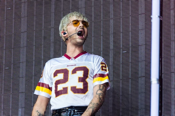 Kiel, Almanya - 28 Haziran 2019: The Band Tokio Hotel, Hrn Stage 'de sahne alıyor