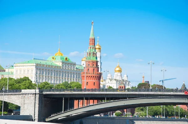 Moscou Rússia May27 2018 Moscovo Cidade Com Bolshoy Kamenny Bridge — Fotografia de Stock