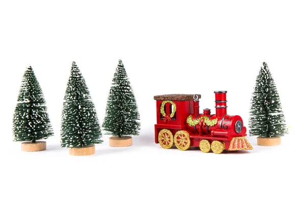 クリスマスの装飾 煙突とクリスマスツリー — ストック写真