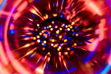 Festival arka plan fotoğraf gerçekçi bokeh ile Işıklar defocused. Uzaya parlayan Noel atmosferi.