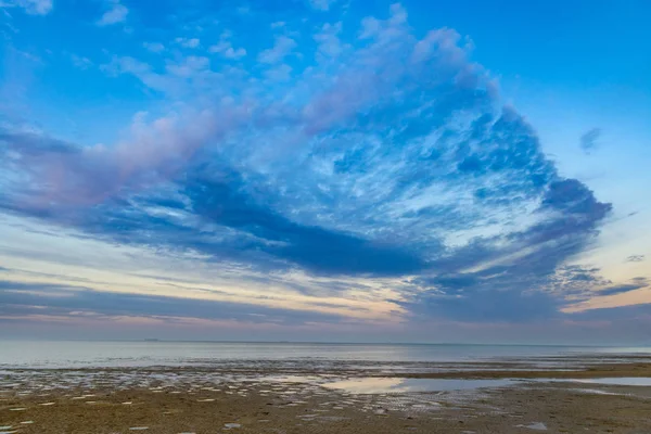 Sunset Banks Sea Beautiful Reflection Clouds Water — Stock Photo, Image