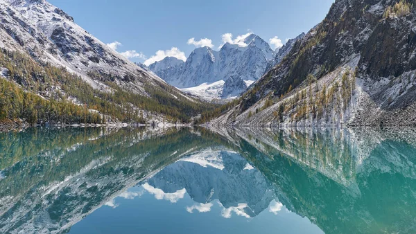 Lac Montagne Enneigé Hiver Russie Sibérie Montagnes Altaï Chuya Crête — Photo