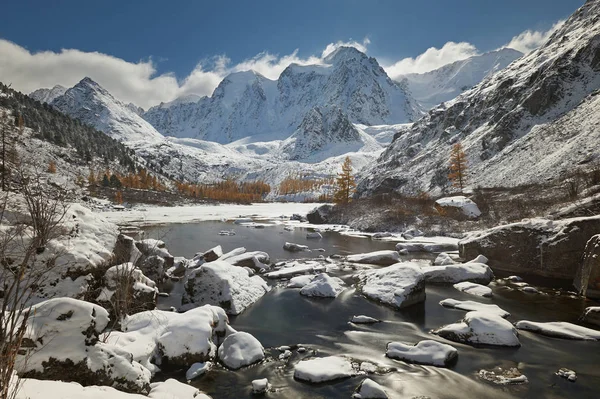 阿尔泰山 — 图库照片