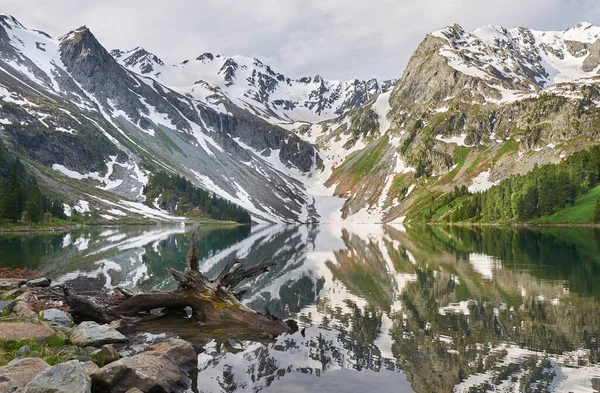 Lac Haute Montagne Multinskoe Tôt Matin Montagnes Par Une Journée — Photo