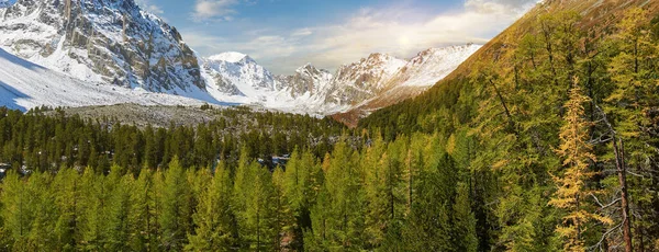 Bergen Herfst Zonnige Dag Rusland West Siberië Berglandschap Met Een — Stockfoto