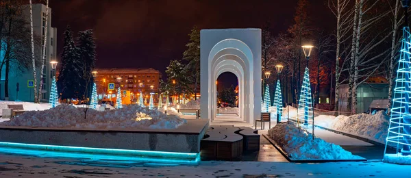 Moskova Bölgesi 12.12.2018.winter manzara Rus ilin doğası. Sergiev Posad yeni yıl