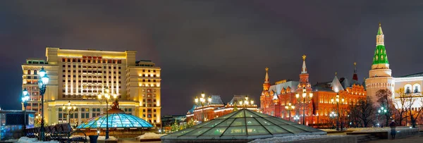 Stadt Moskau Weihnachtsinstallation Auf Dem Manegenplatz Ecke Arsenalturm Schöne Aussicht — Stockfoto