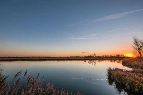 Zachód Słońca Midden Delfland Obszar Między Delft Hagi Rotterdamu Holandii — Zdjęcie stockowe