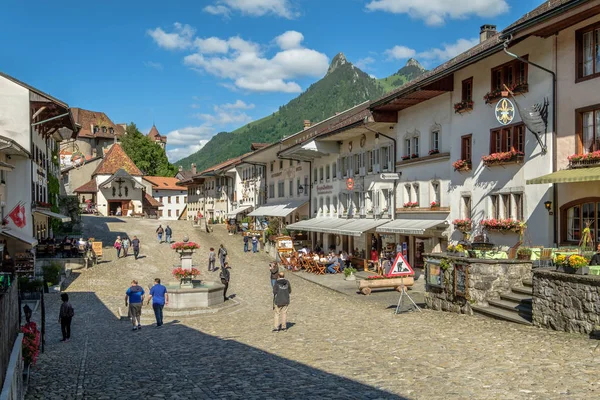 Gruyères Switzerland Jun 2017 Rue Bourg Midieval Vägen Upp Till — Stockfoto