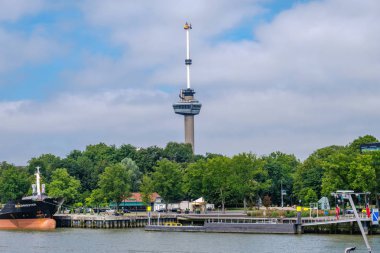 Rotterdam, Hollanda nehirden Nieuwe Maas görülen Euromast.