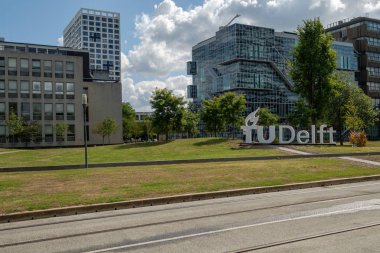 Delft Teknik Üniversitesi, Hollanda kampüste görüntülemek