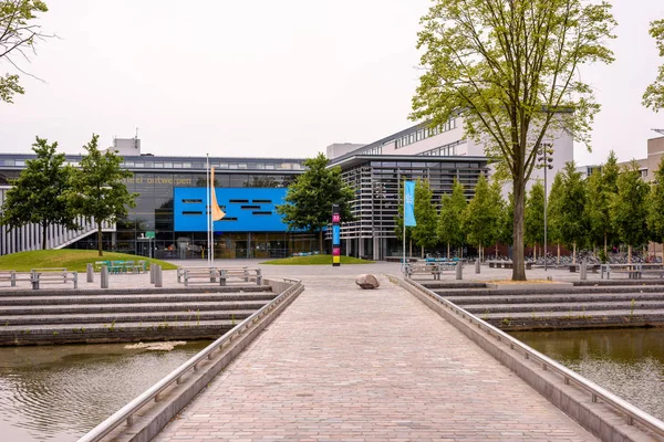 Hyvin Suunniteltu Rakennus Delftin Teknillisen Yliopiston Industrial Design Engineeringille Alankomaat — kuvapankkivalokuva