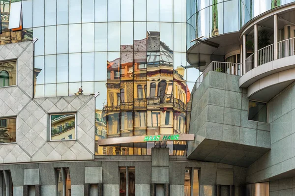 Mooie Reflecties Ramen Van Haas Haus Voortbouwend Stephansplatz Vienna Oostenrijk — Stockfoto