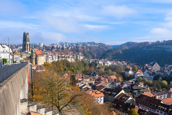 Una Colorida Vista Otoñal Histórica Ciudad Friburgo Suiza — Foto de stock gratis
