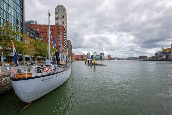 Una vecchia nave pilota della marina olandese come museo a Rotterdam . — Foto Stock