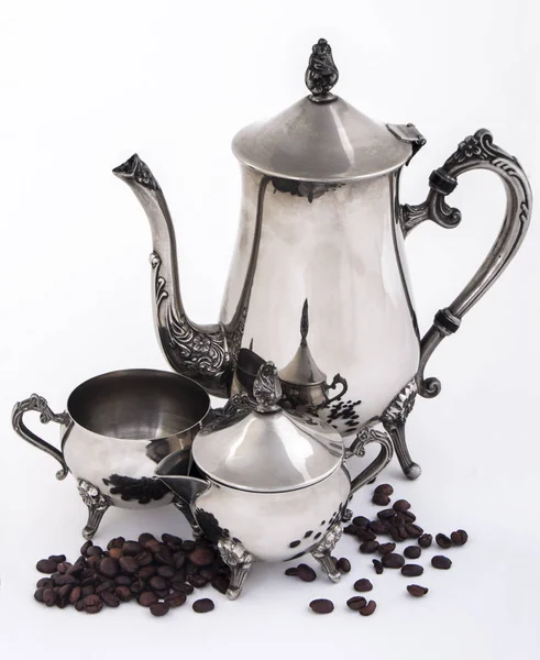 Metal Çaydanlık ve kahve