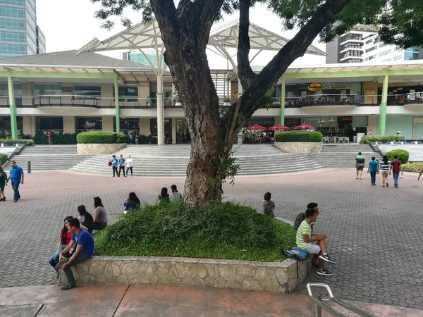 Ayala Terraces Cebu Filipinler Temmuz 2018 Insanların — Stok fotoğraf