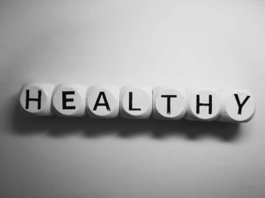 beyaz zar küpleri için sağlıklı sözcük 