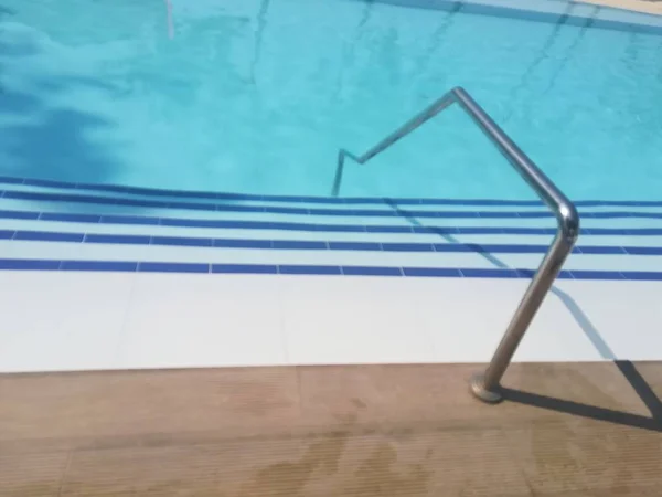 Piscina Com Água Férias Verão Fundo — Fotografia de Stock