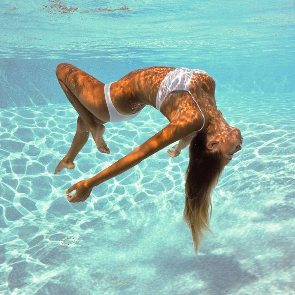 Girl Portrait Posing Underwater White Bikini Swimming Pool — Stockfoto