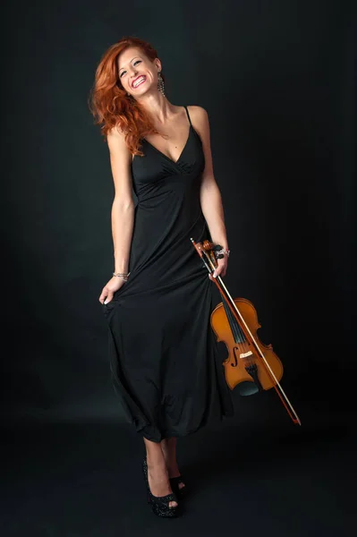 Young Woman Violin Black Background Full Body Portrait — 스톡 사진