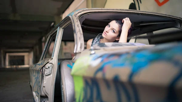 Sensual Woman Portrait Abandoned Car — Stock Photo, Image