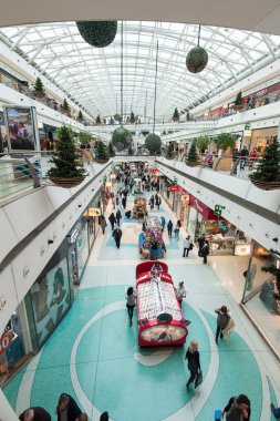 Lizbon, Portekiz - 2 Ocak 2014: Vasco da Gama Alışveriş Merkezi