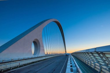 Reggio Emilia, Italya-23 Şubat 2014. Ünlü köprüler kompleksi 