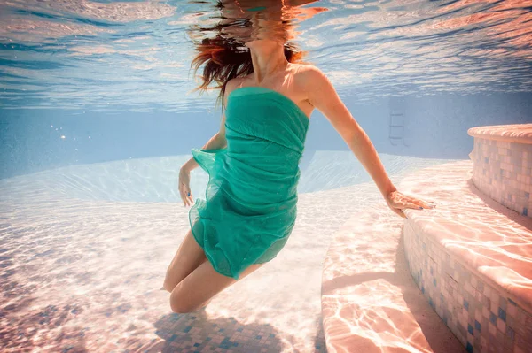 Underwater Shot Woman Wearing Green Dress Swimming Pool — Stock Photo, Image