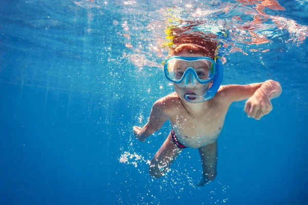 Onderwater Kind Zwembad Met Masker — Stockfoto