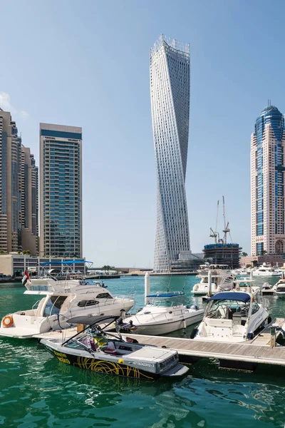 Dubaj Zea Marca 2014 Panoramiczny Widok Dubai Marina Cayan Tower — Zdjęcie stockowe