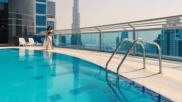 Young Woman Portrait Wearing Bikini Sunbathing Swimming Pool Dubai Filtered — Zdjęcie stockowe