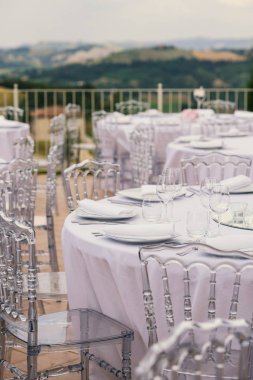 sunulan düğün lüks masaların yakın görünümü