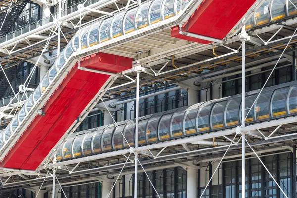 París Francia Mayo 2014 Escaleras Mecánicas Del Centro Georges Pompidou — Foto de Stock